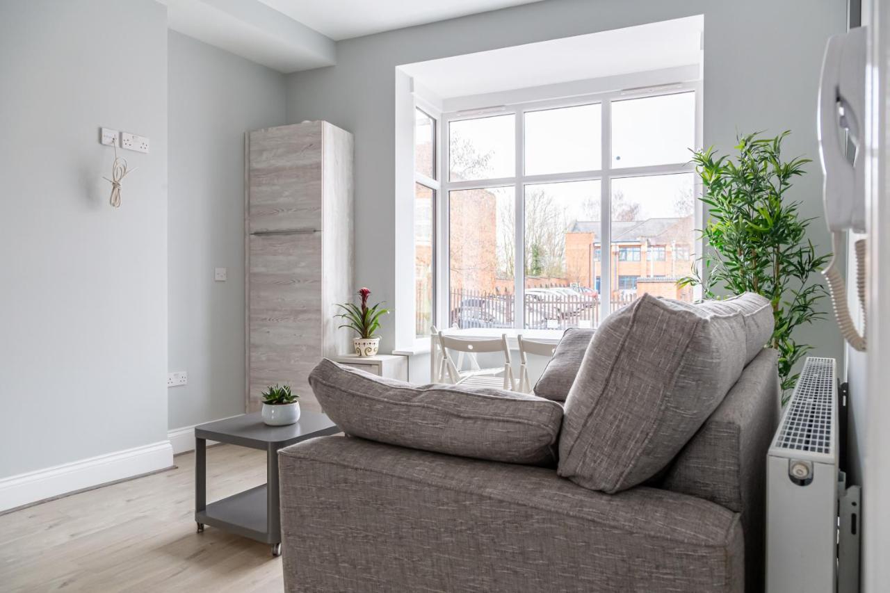 Stunning Property Fully Refurbished Бірмінгем Екстер'єр фото