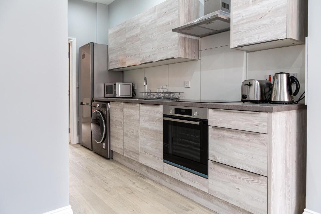 Stunning Property Fully Refurbished Бірмінгем Екстер'єр фото