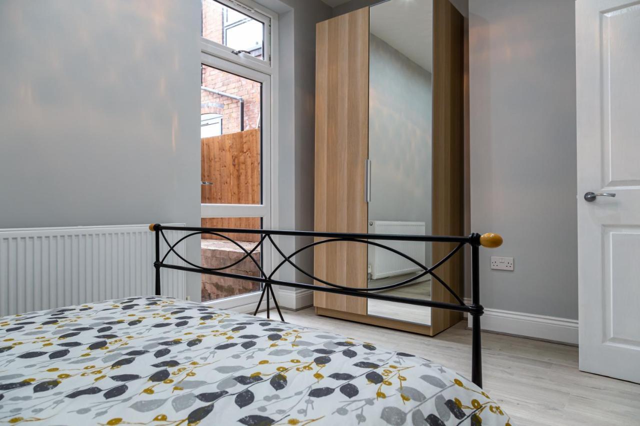 Stunning Property Fully Refurbished Бірмінгем Екстер'єр фото